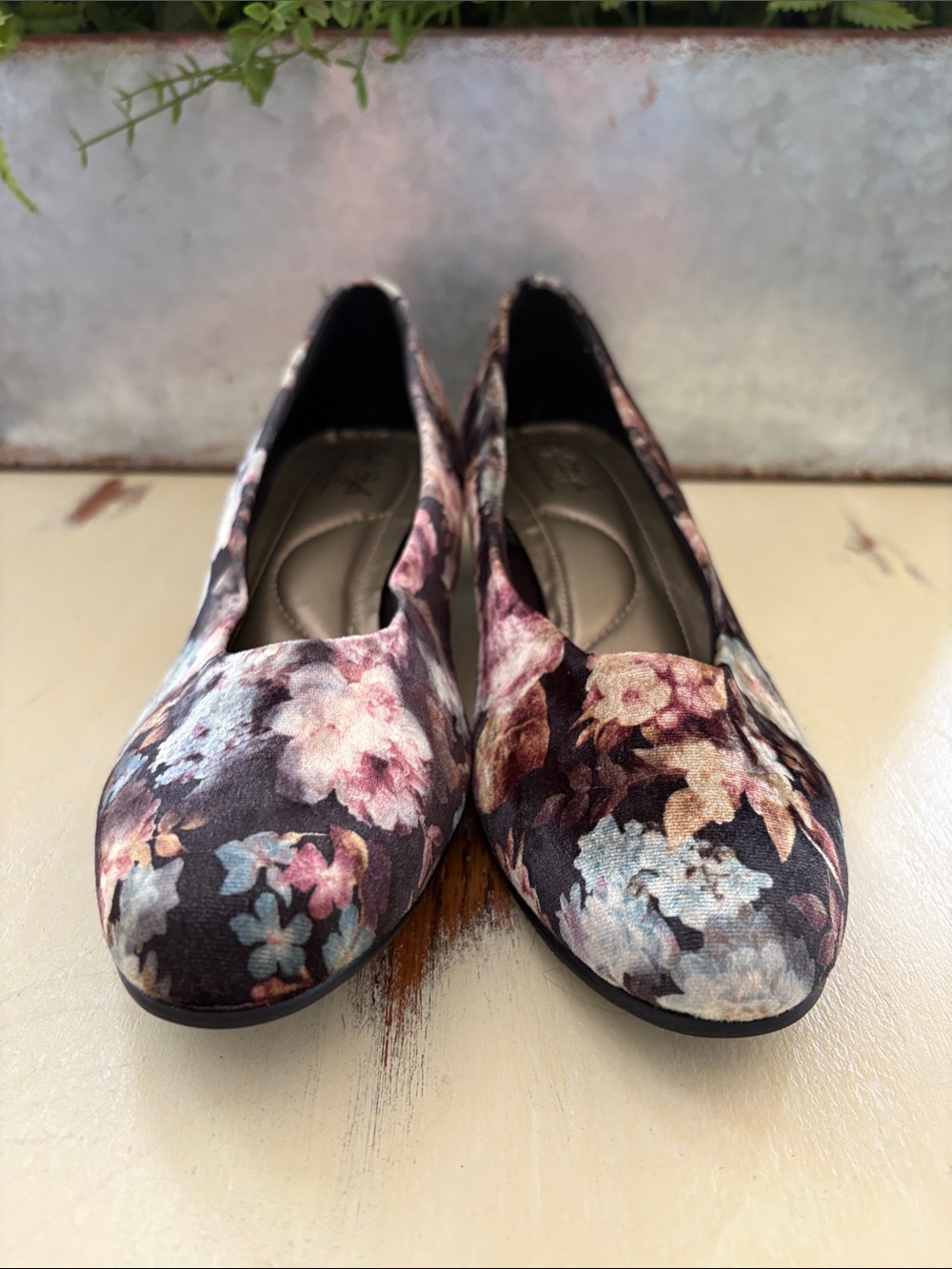 Soft Style by Hush Puppies "Angel II" pumps floral brocade pattern Women’s 9.5 - Picture 3 of 8